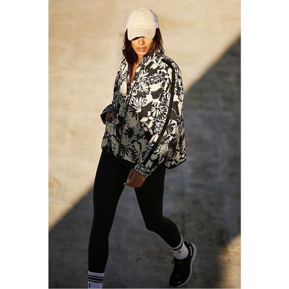 Free People Movement Pippa Packable Puffer Boho Outdoors Gorpcore Floral Jacket